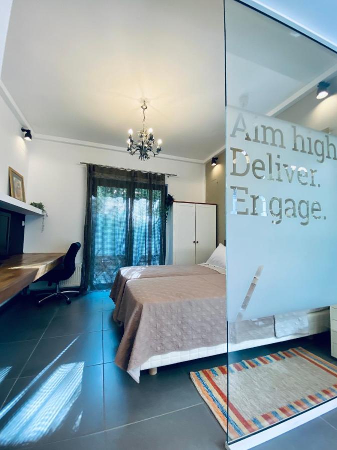 Small Gem Studio Athens, Next To Metro Nomismatokopeio מראה חיצוני תמונה